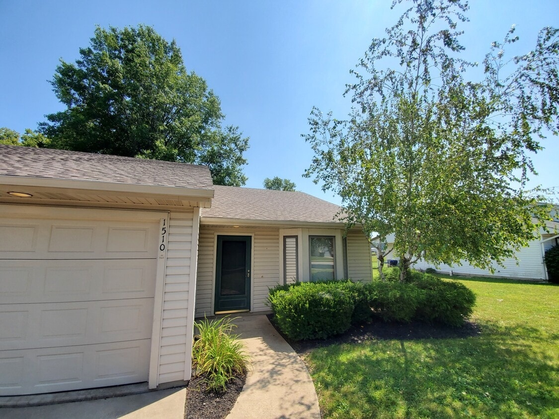 1510 Flagstone Dr